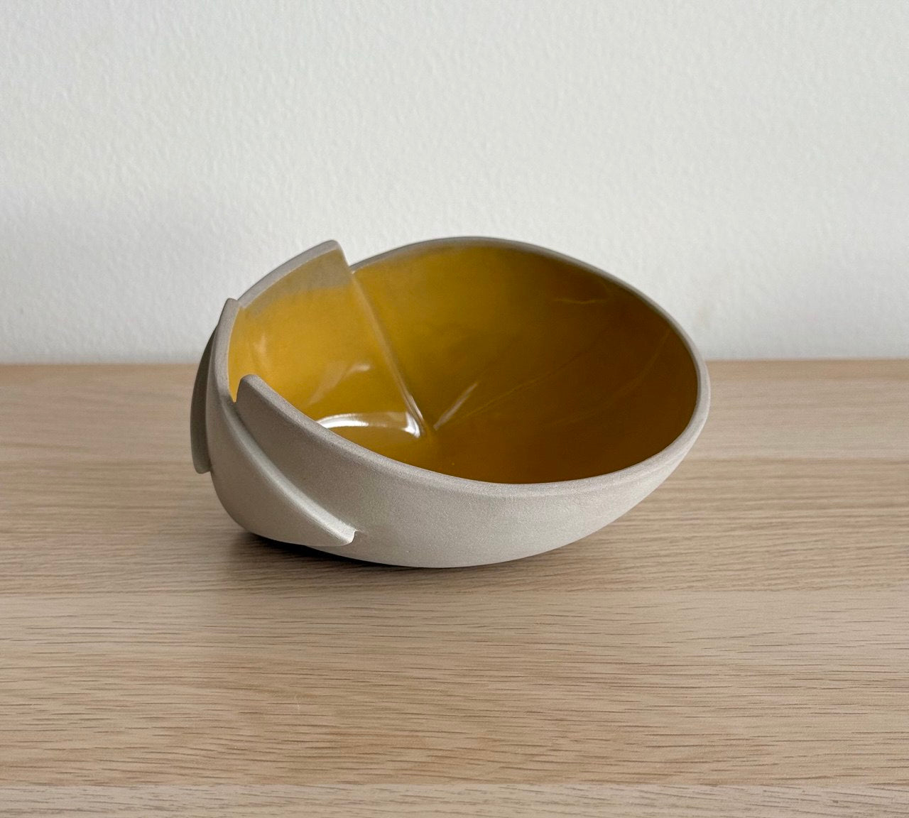 Ceramic Tutorial Video - Step by Step Guide on How to Make a Tri-Cut Bowl