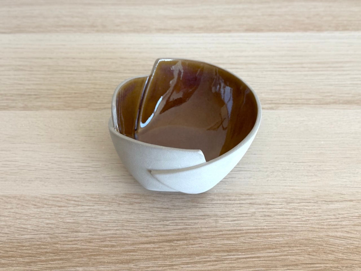 6" Amber 3 Cut Bowl-**