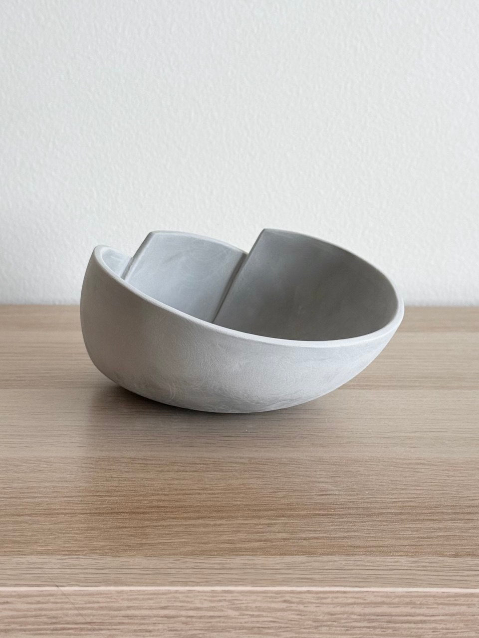 Ceramic Tutorial Video No. 14 - Step by Step Guide on How to Make a Cut & Fold Bowl (2 cuts)