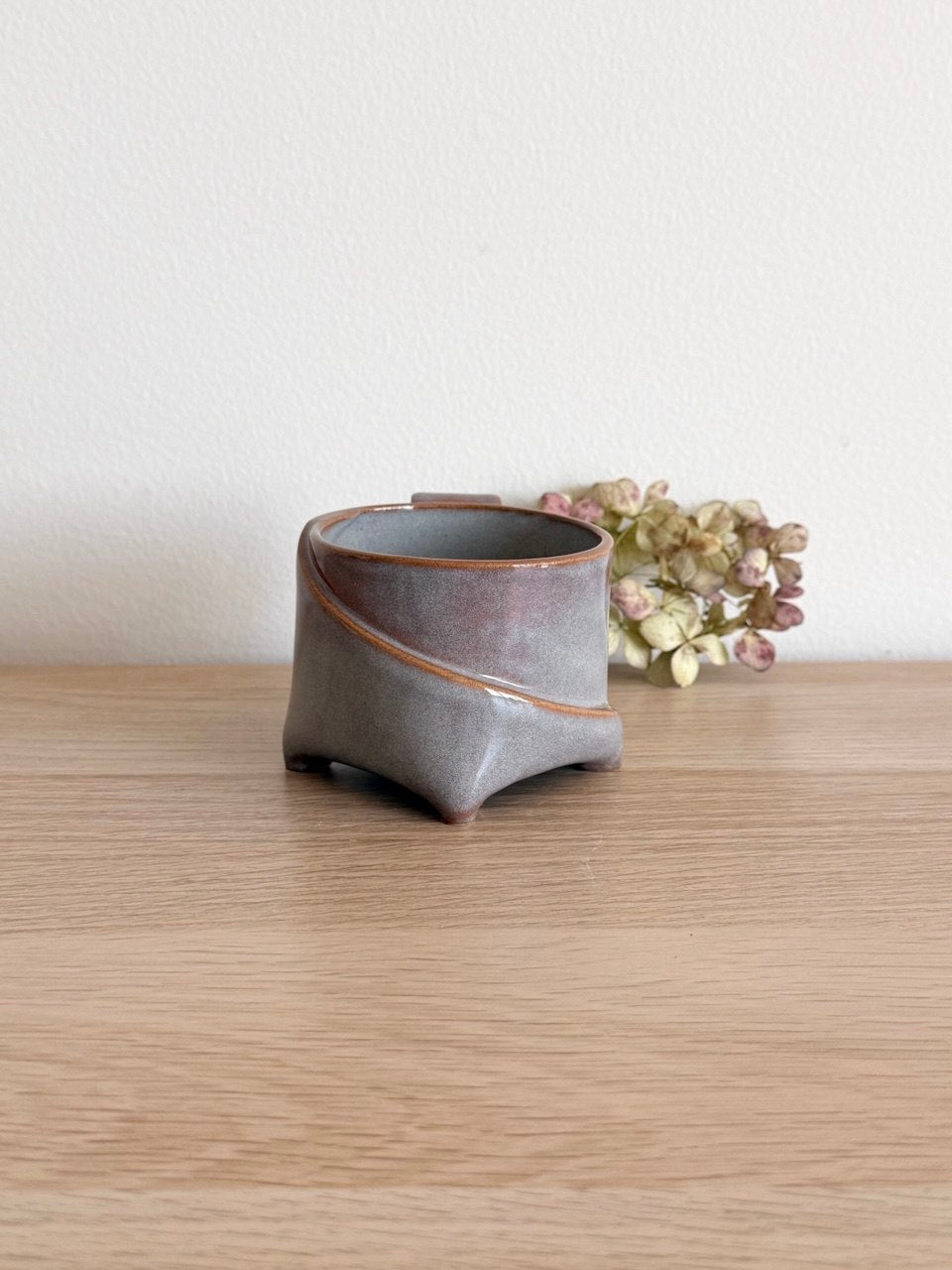 Grey Beige Spiral Yunomi Tea Cup with Handle | 7oz