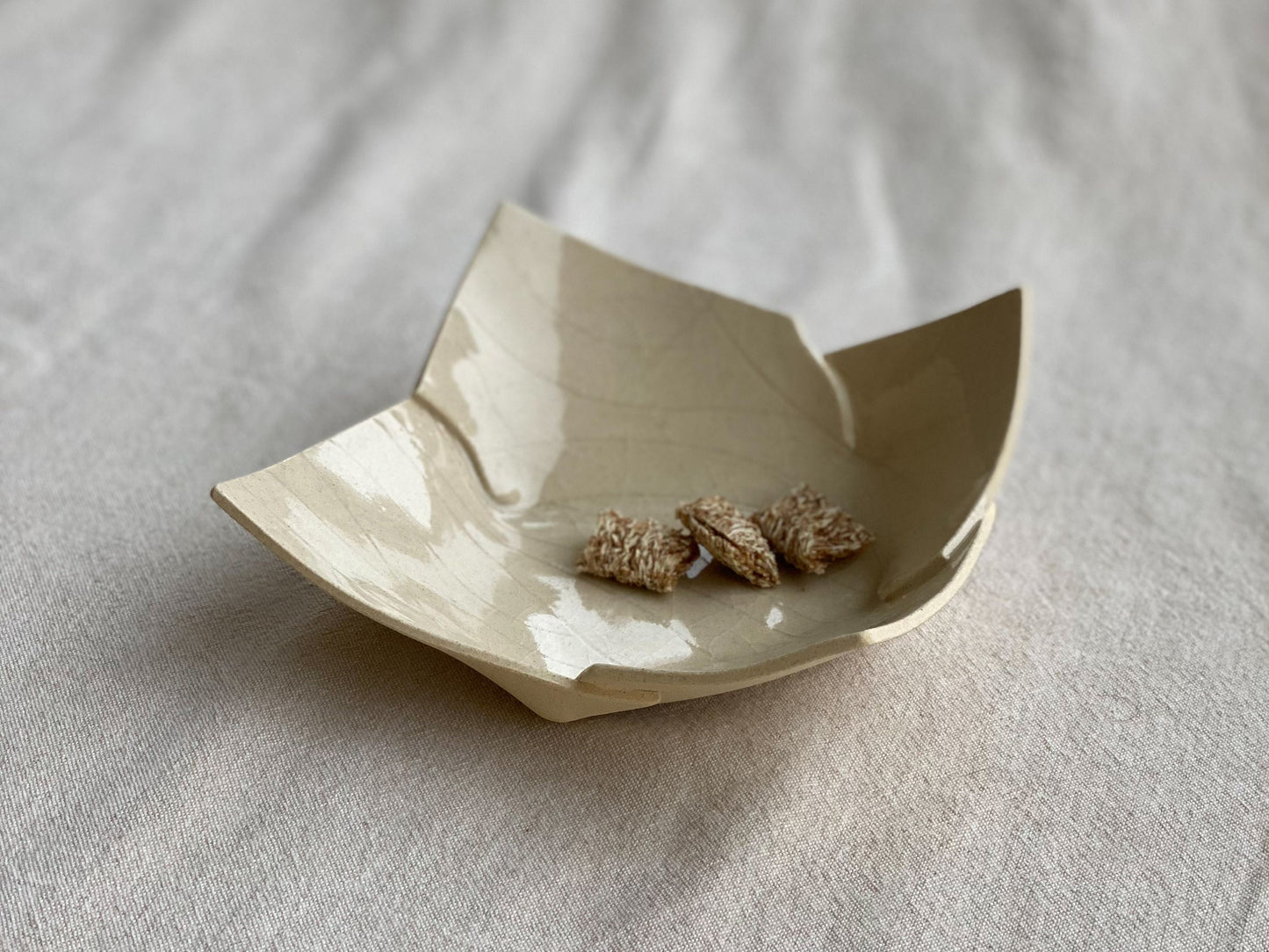 Beige Crackle Glaze Stoneware Serving Dish
