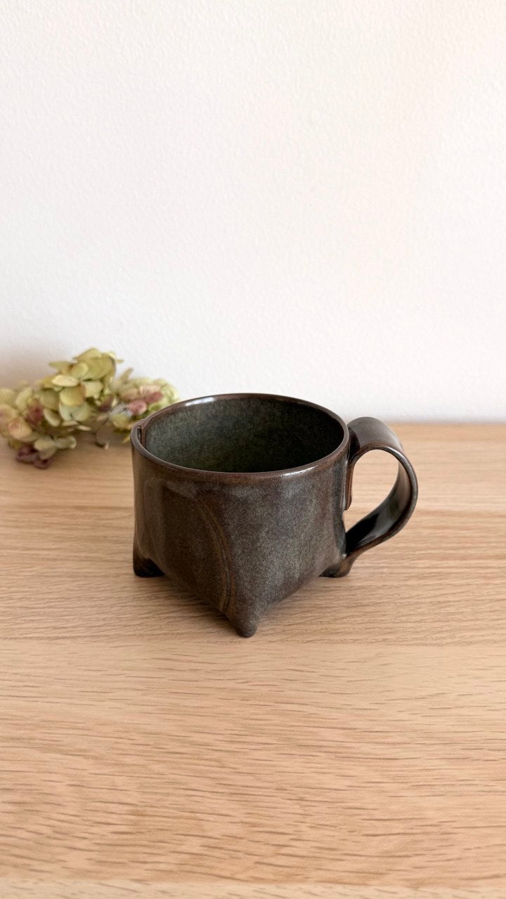 Metallic Wavy Yunomi Tea Cup with Handle| 7oz