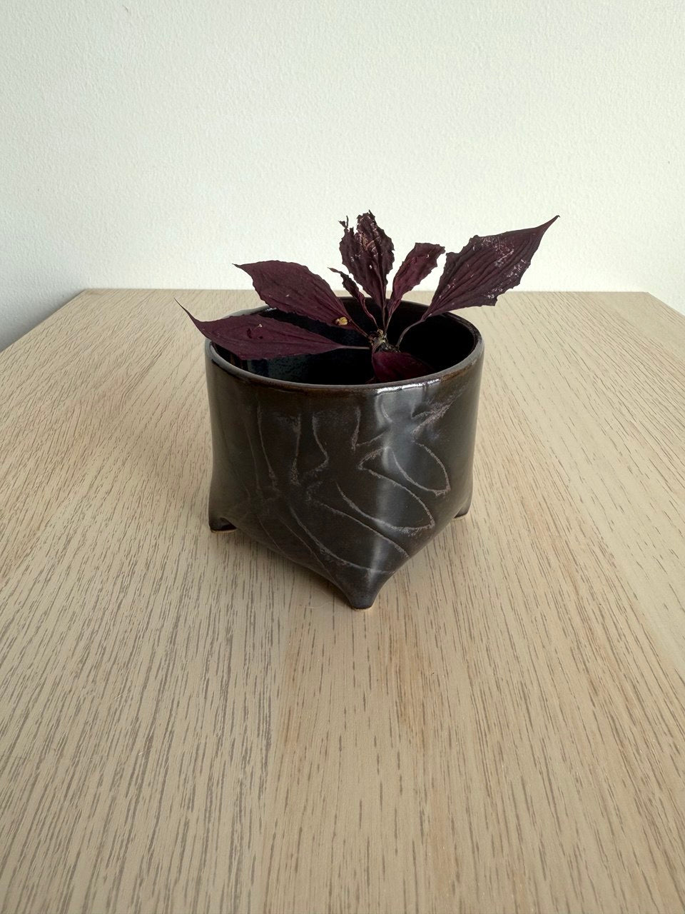 Dark Metallic  leafy stencil Yunomi | 7oz