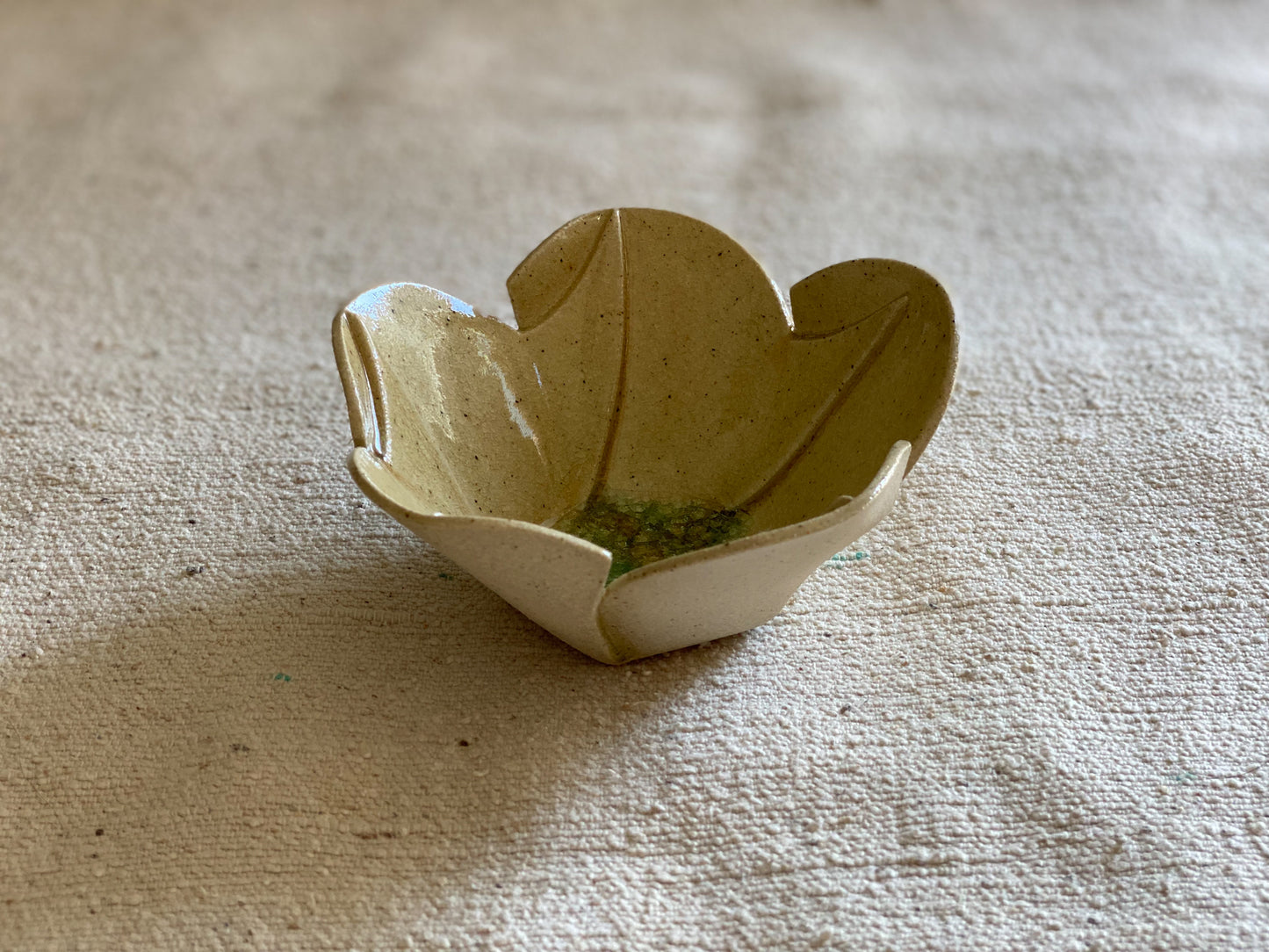 Crackle Beige and Green Ice Cream Bowl