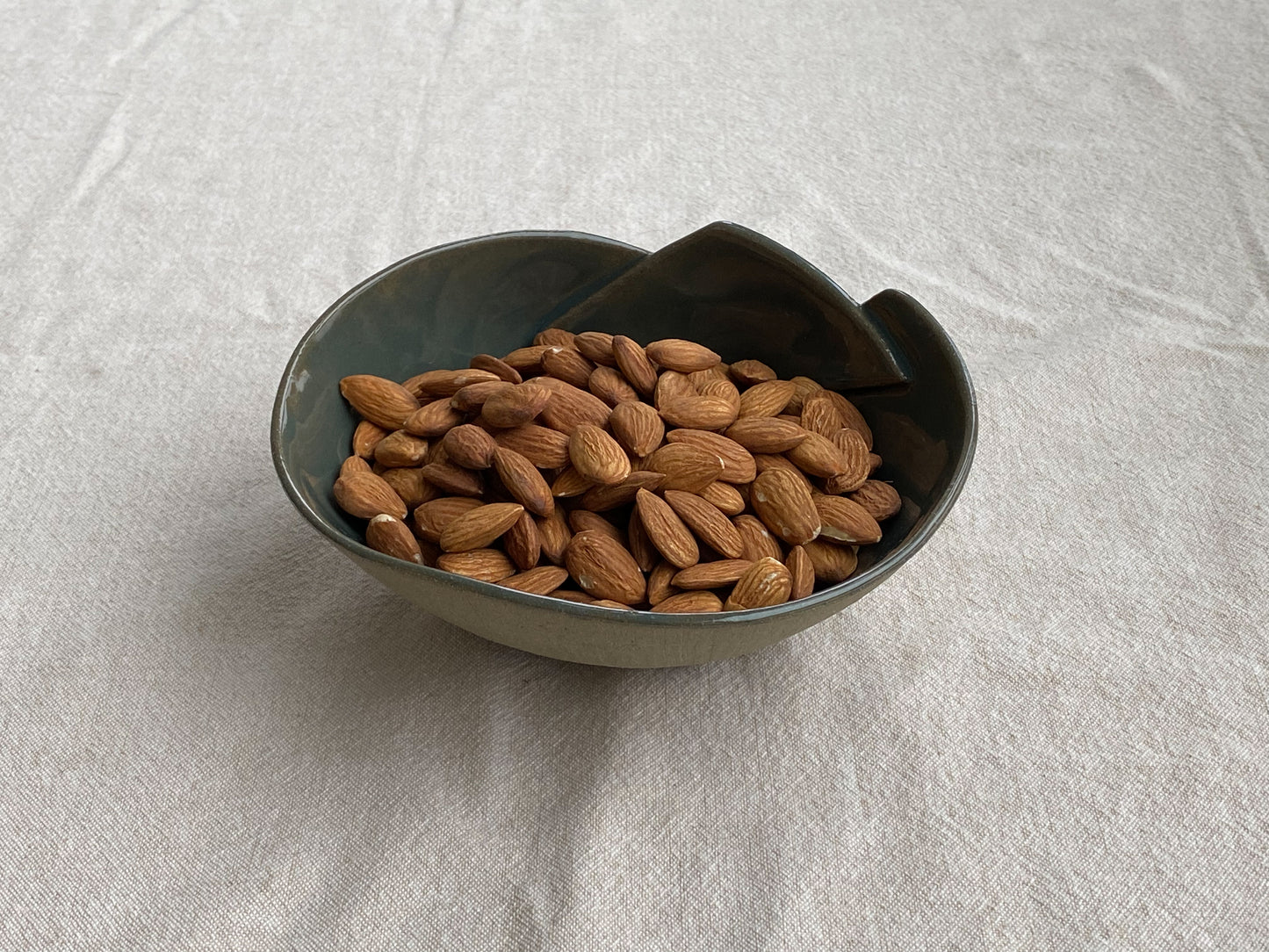 7" Beige and Fog Bowl