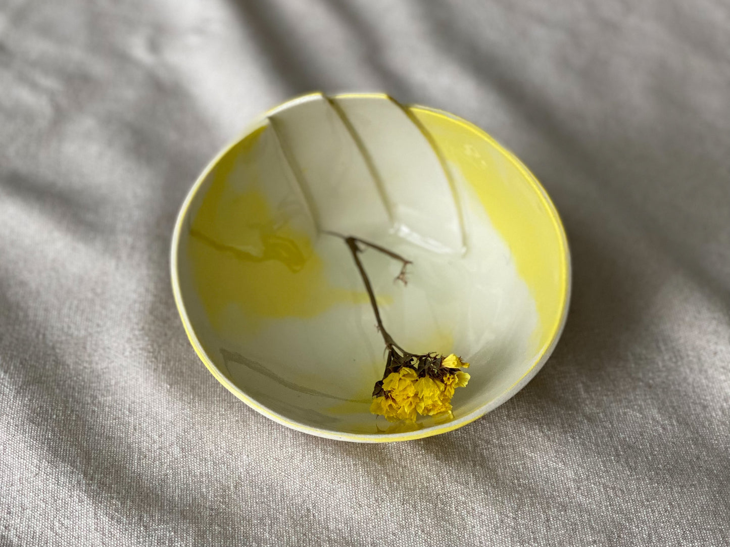 Set of 2 Yellow and White Nerikomi Porcelain Bowls