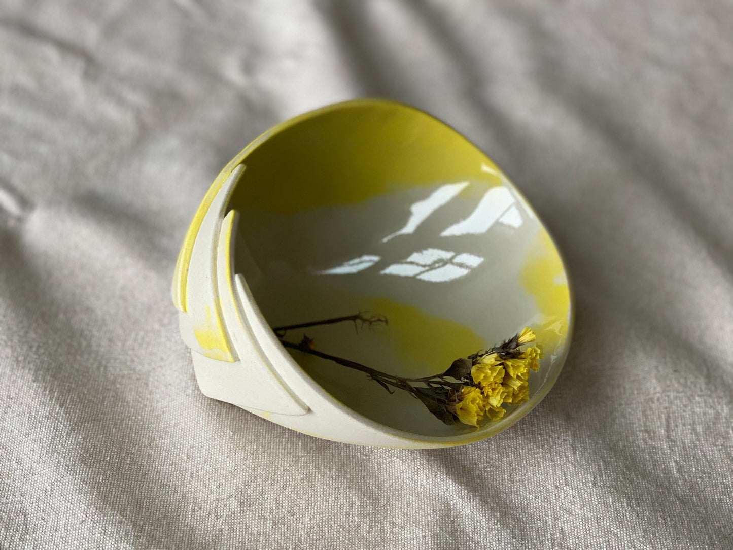 Set of 2 Yellow and White Nerikomi Porcelain Bowls