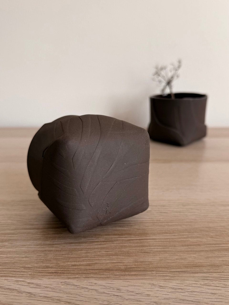 Deep Red Leafy Tumbler | 8 oz
