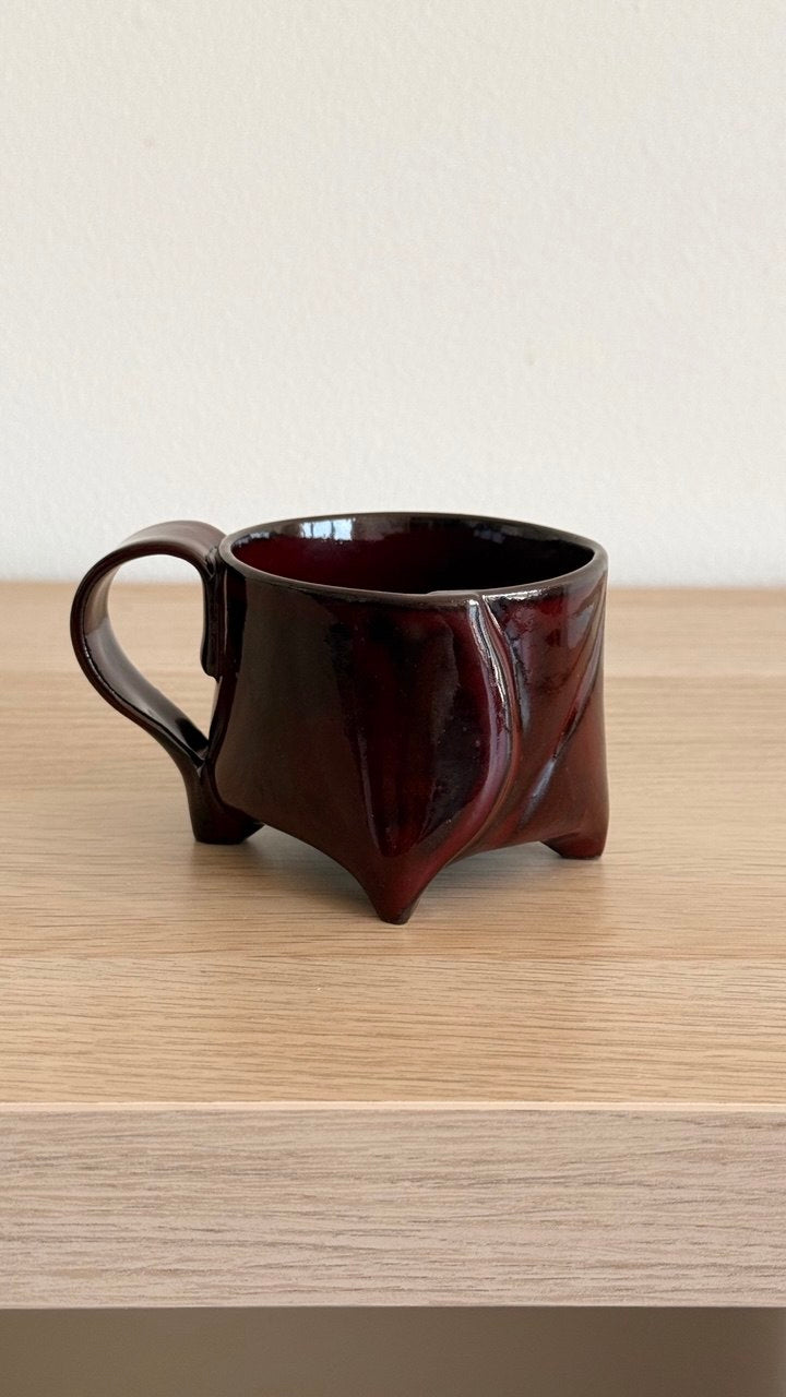 Deep Red Curvy Yunomi Tea Cup with Handle | 6oz