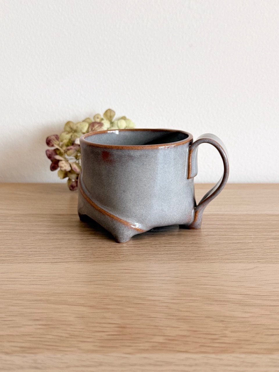 Grey Beige Spiral Yunomi Tea Cup with Handle | 7oz