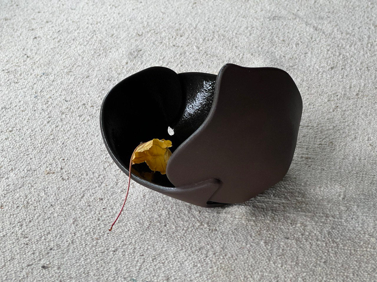 G-Burnt Umber Leaf Decorative Bowl