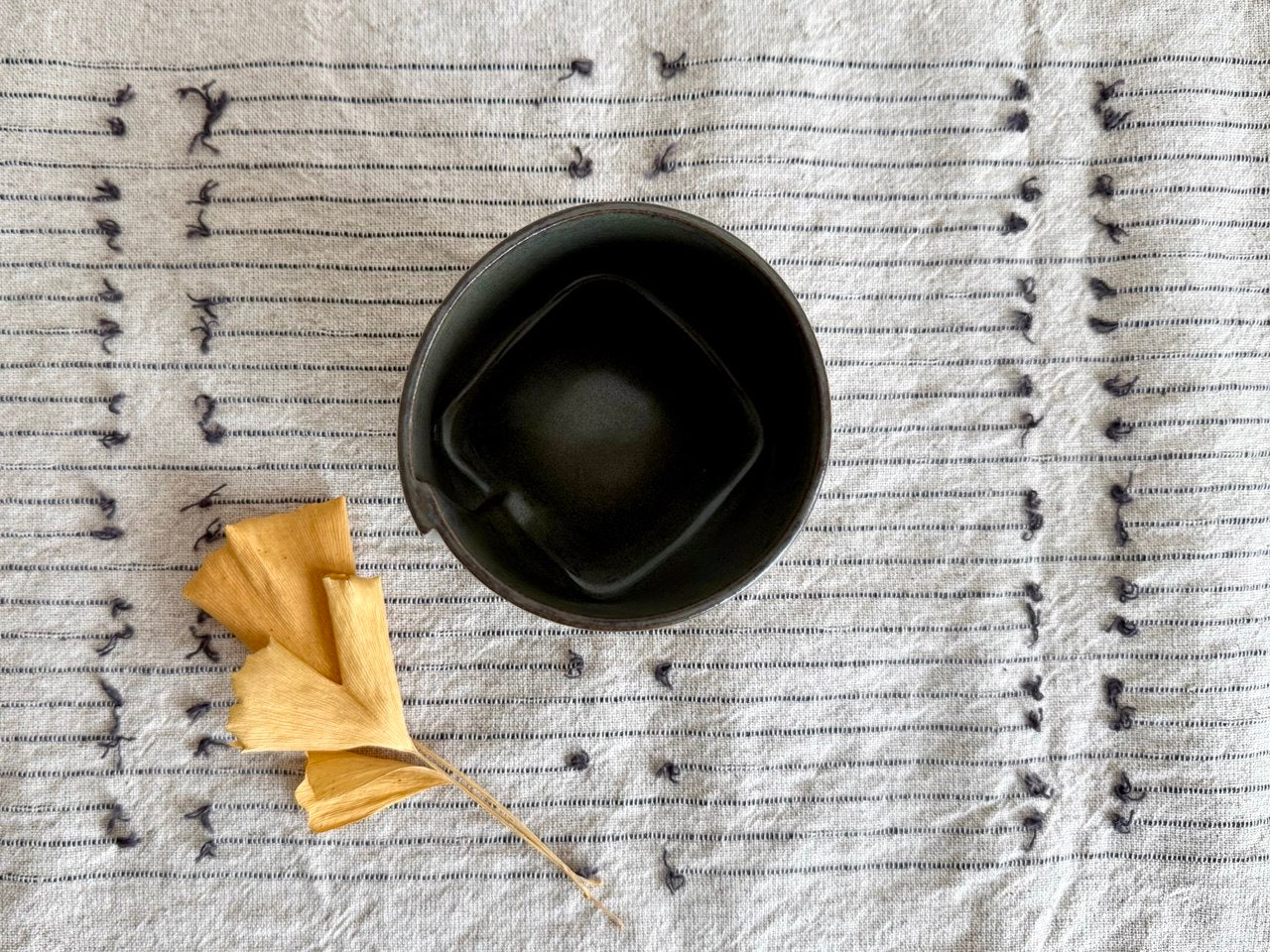 Olive Yunomi | 8 oz