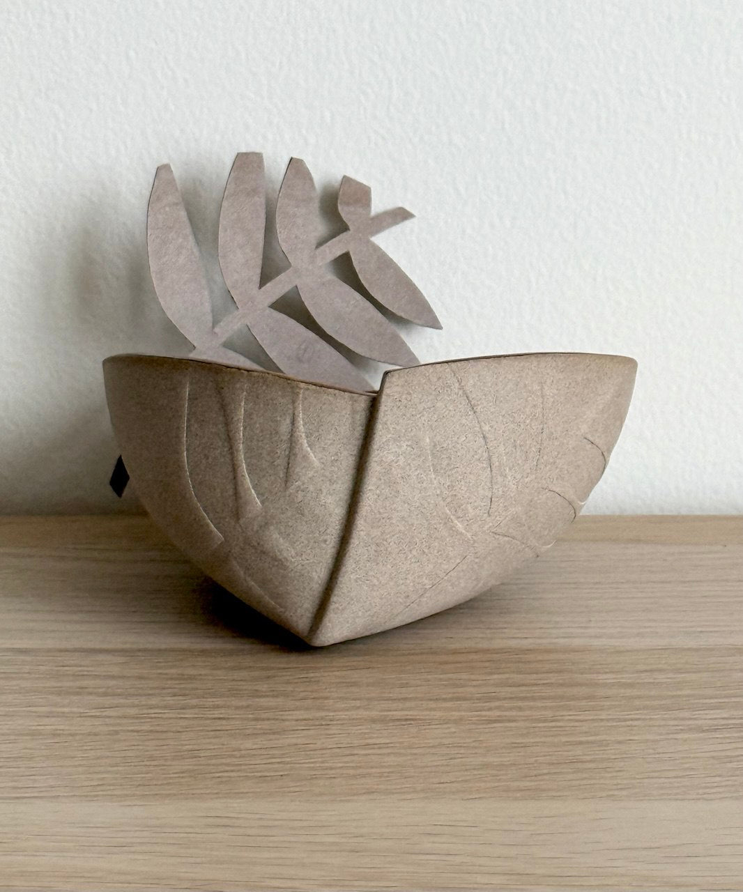 6" Single Cut Leaf Bowl