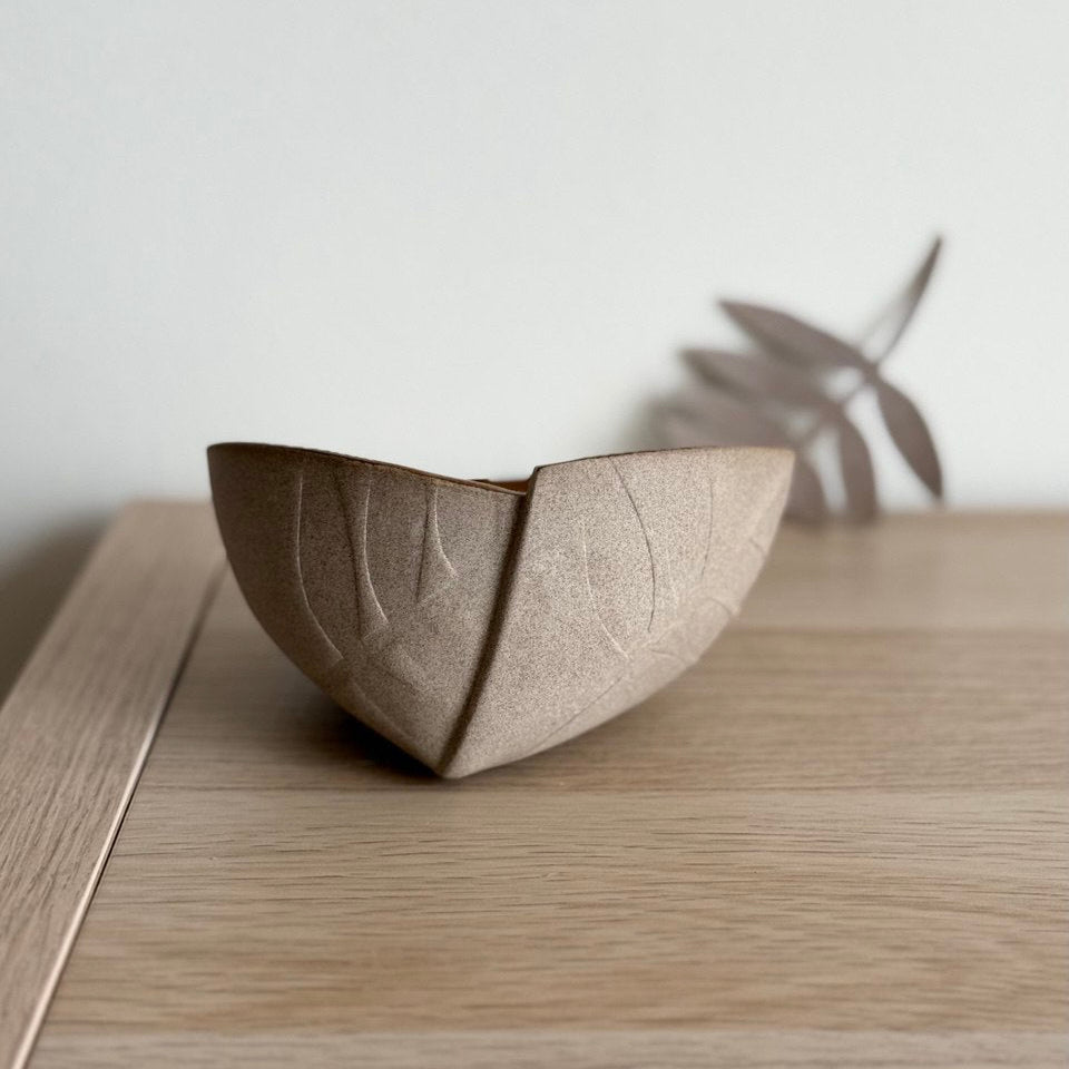 Ceramic Tutorial Video No. 12 - Step by Step Guide on How to Make a Cut & Fold Bowl
