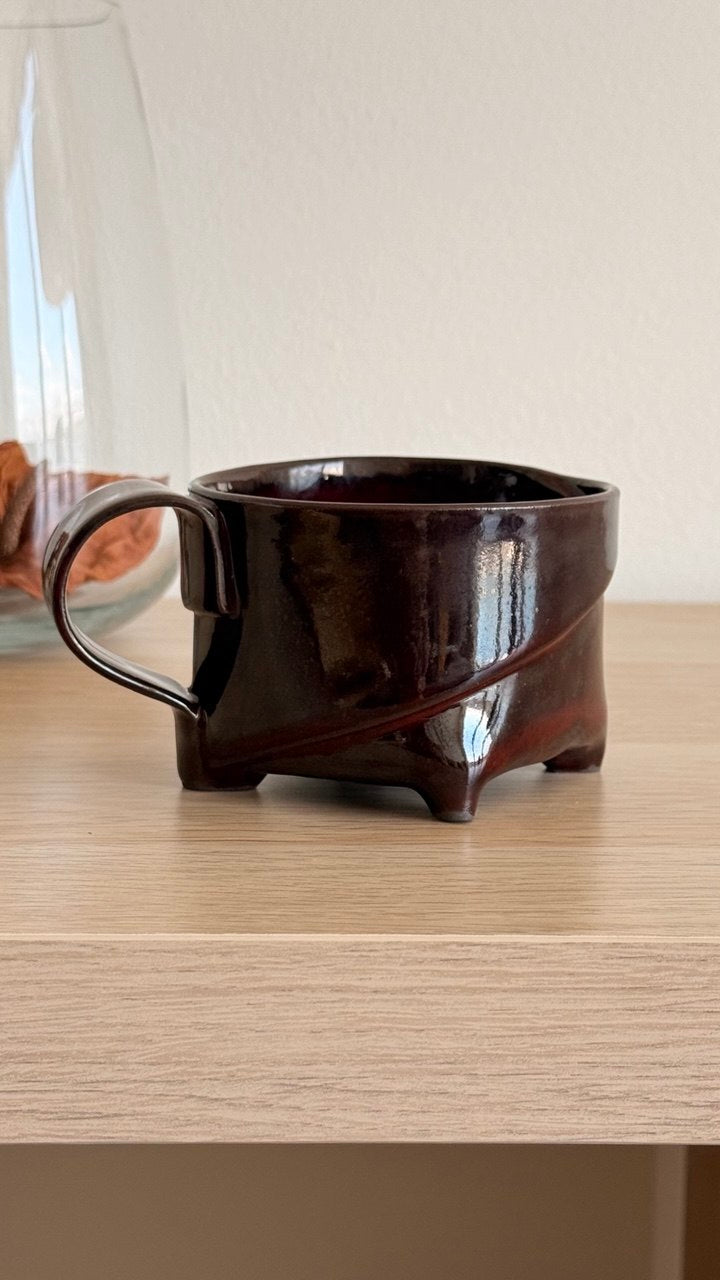 Crimson Spiral Yunomi Tea Cup with Handle | 6oz