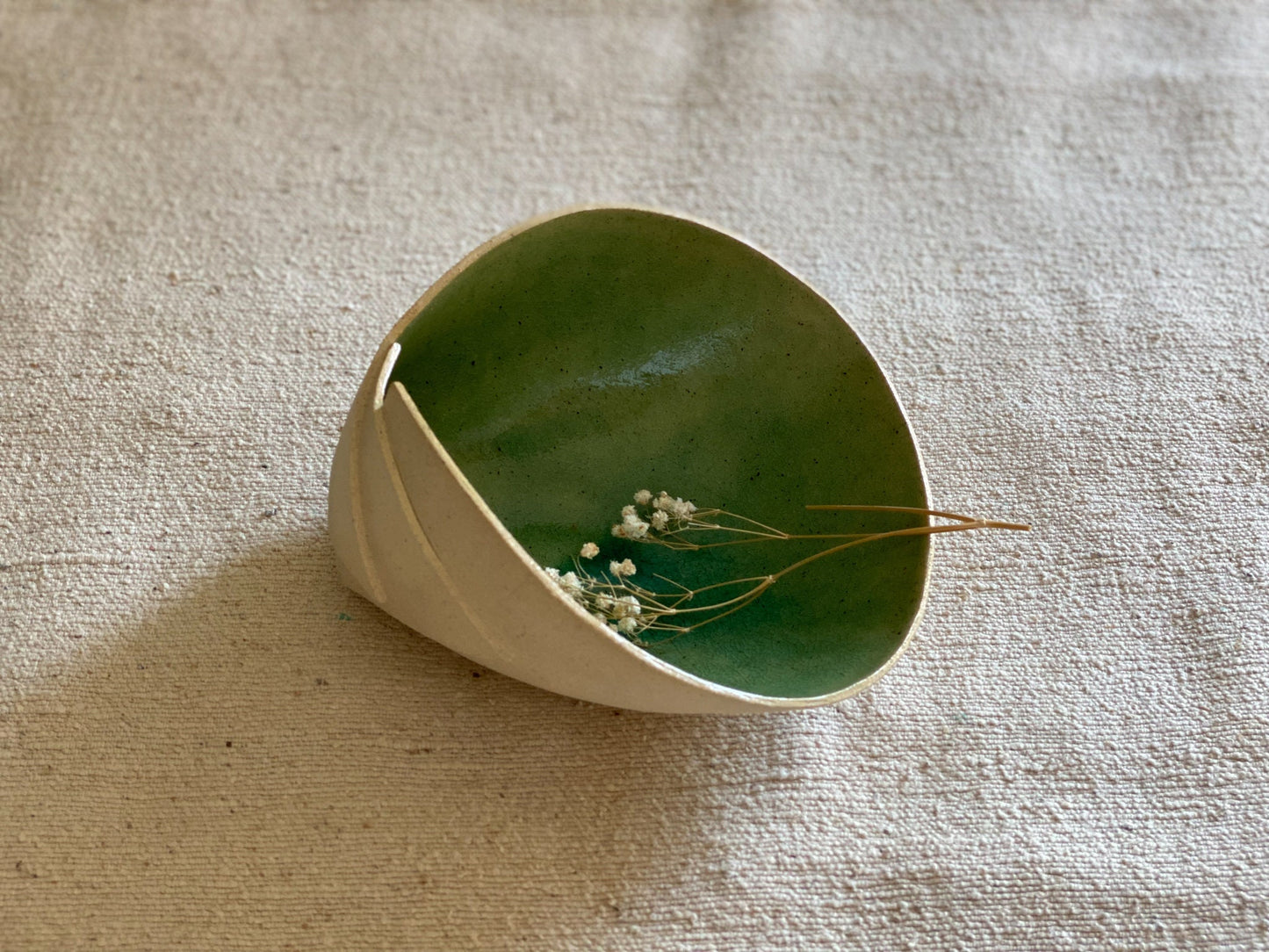 7" Green and Beige Crackle Glaze Bowl