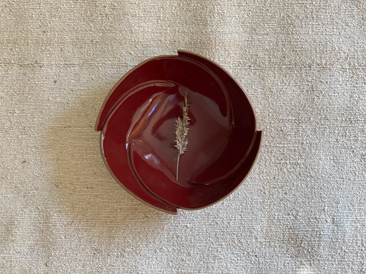 6" Round Burgundy Bowl