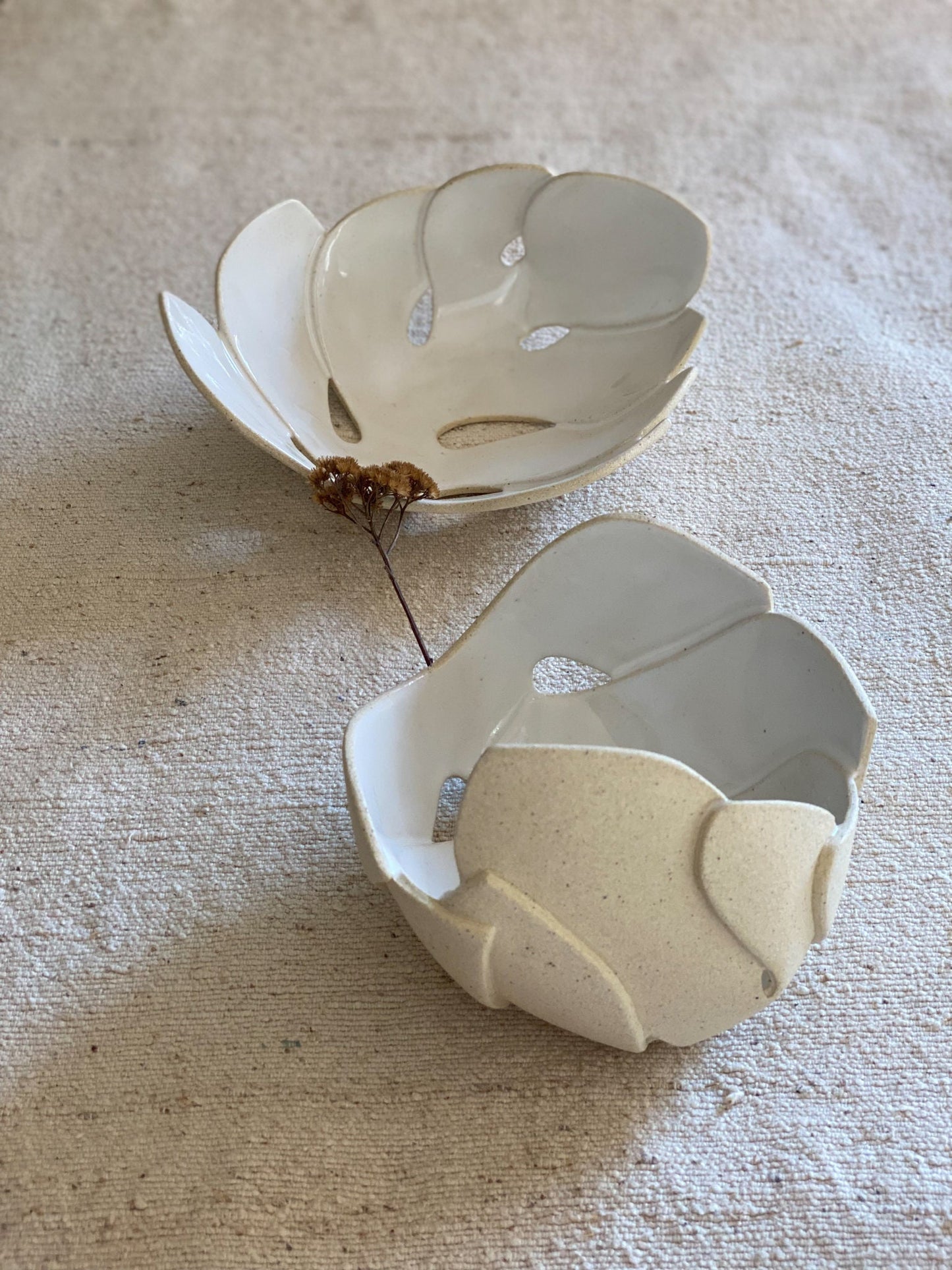 Set of 2 Monstera Leaf Decorative Bowls